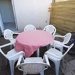 Pavillon 6 Pers Avec Piscine Et Parking, Proche - Fr-1-781-90 * Valras-Plage