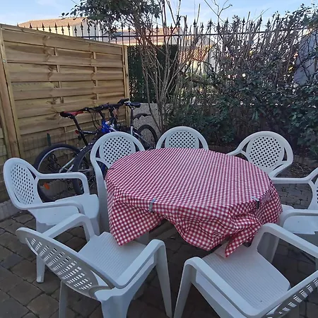 Feriehus Pavillon 6 Pers Avec Piscine Et Parking, Proche - Fr-1-781-90 Valras-Plage